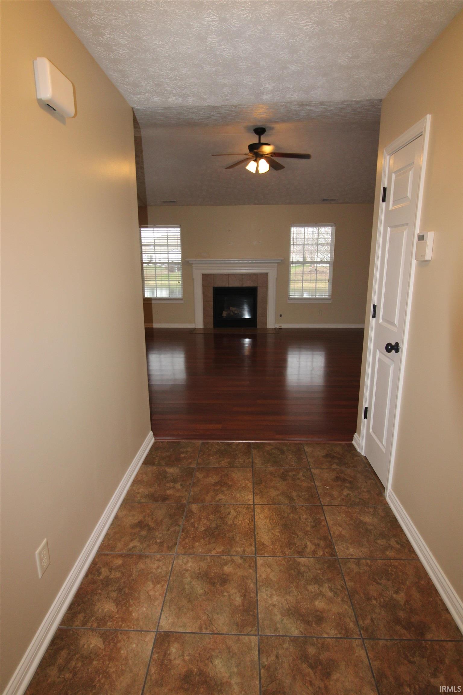 9803 Clippinger Road Evansville, IN 47725 - Photo 6 of 26 Gallery Image 6