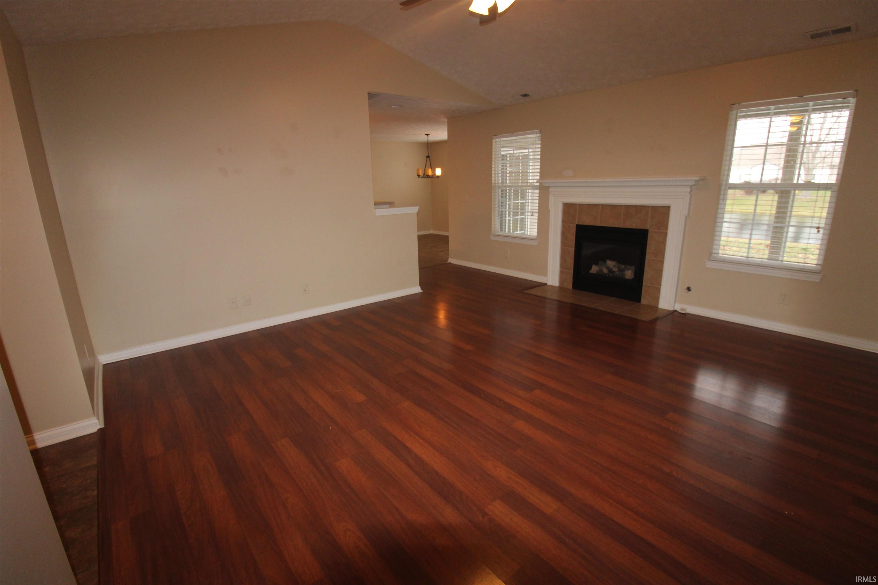 9803 Clippinger Road Evansville, IN 47725 - Photo 7 of 26 Gallery Image 7