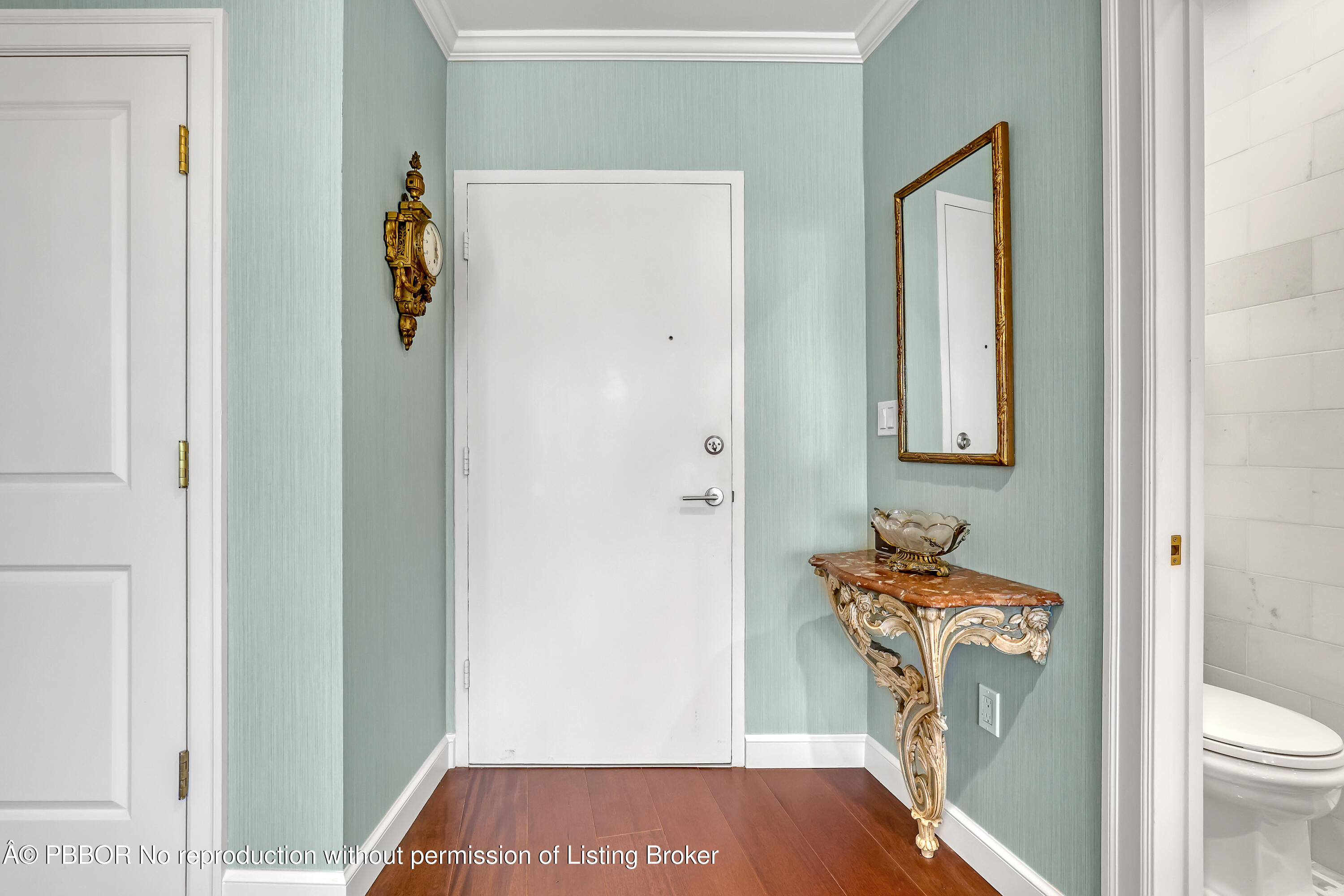 44 Cocoanut Row, Unit 302B Palm Beach, FL 33480 - Photo 2 of 24 Entrance