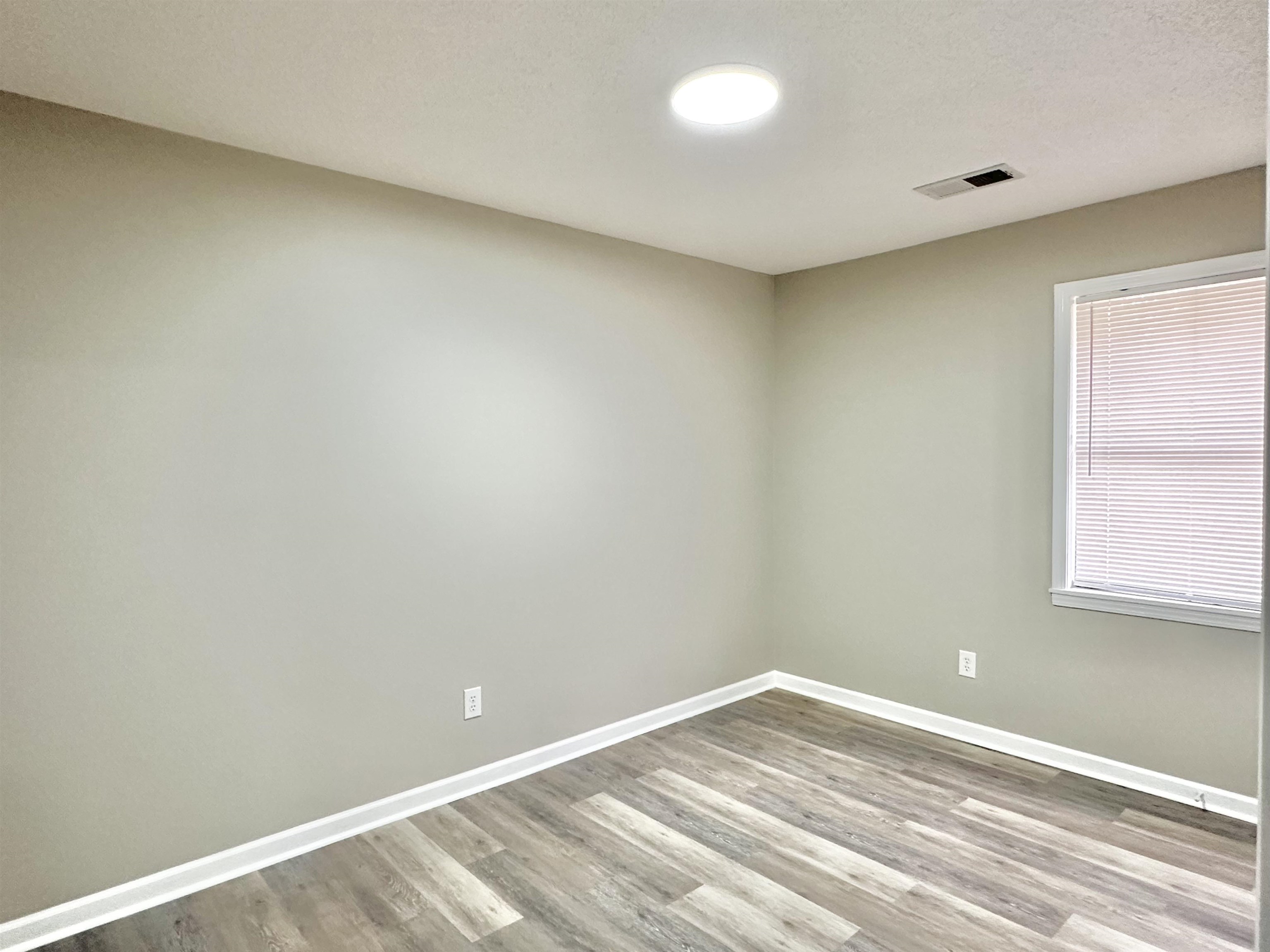 4376 Coleman Road Memphis, TN 38128 - Photo 10 of 21 a view of empty room