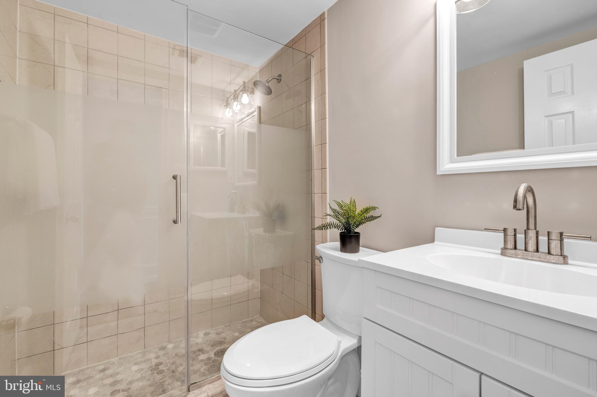 1821 Corcoran Street Northwest, Unit 5 Washington, DC 20009 - Photo 14 of 21