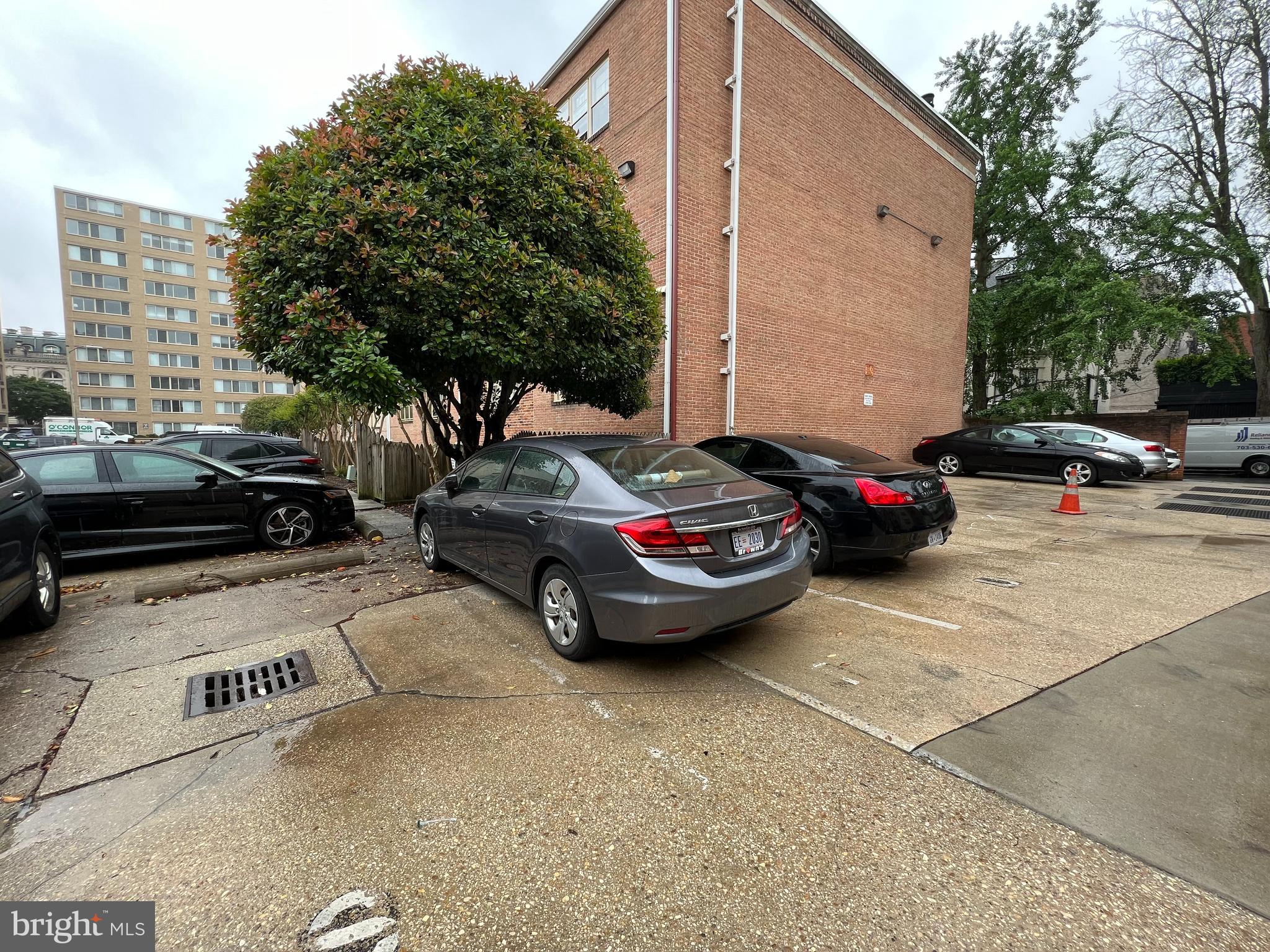 1821 Corcoran Street Northwest, Unit 5 Washington, DC 20009 - Photo 20 of 21