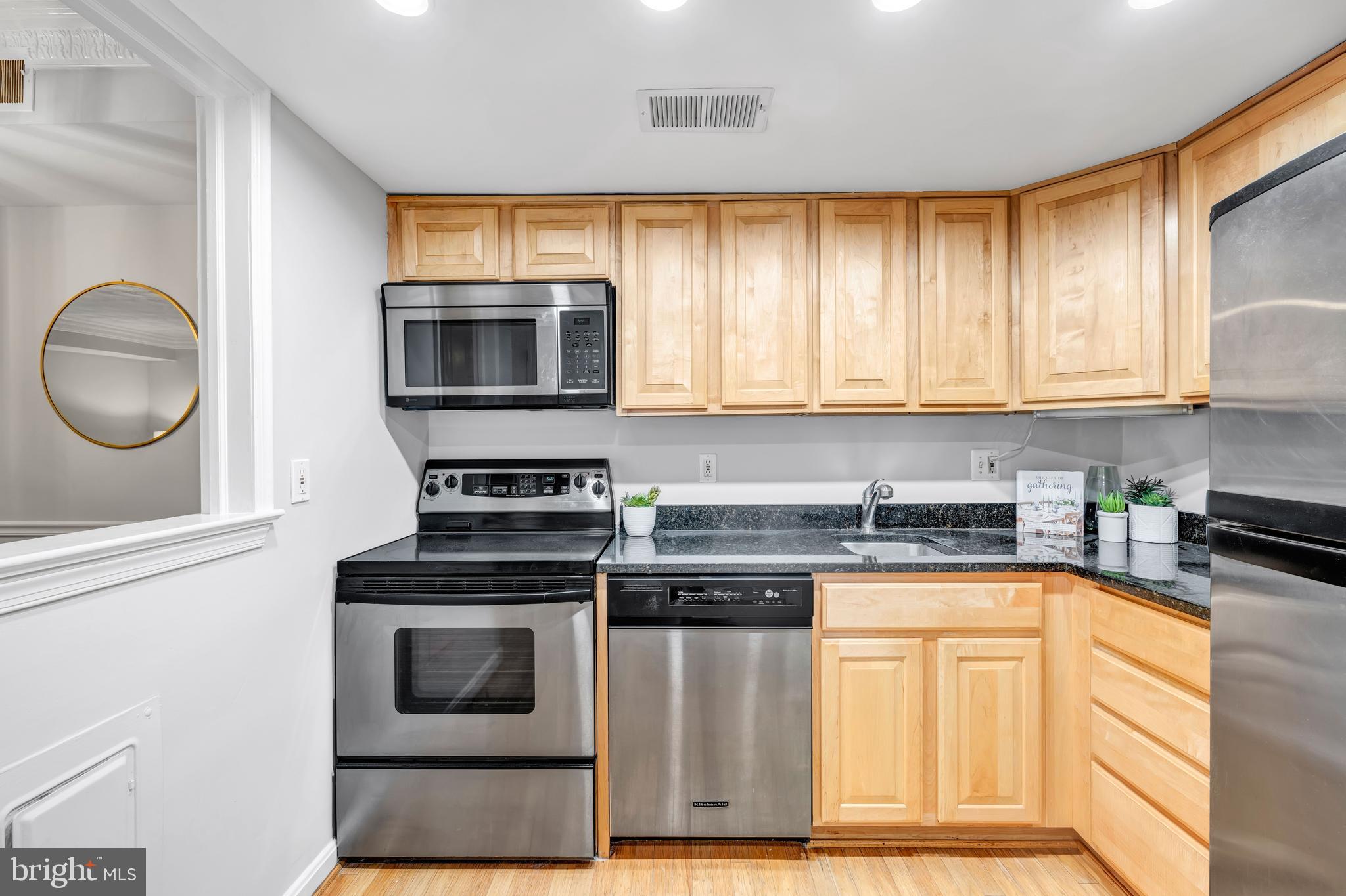 1821 Corcoran Street Northwest, Unit 5 Washington, DC 20009 - Photo 10 of 21