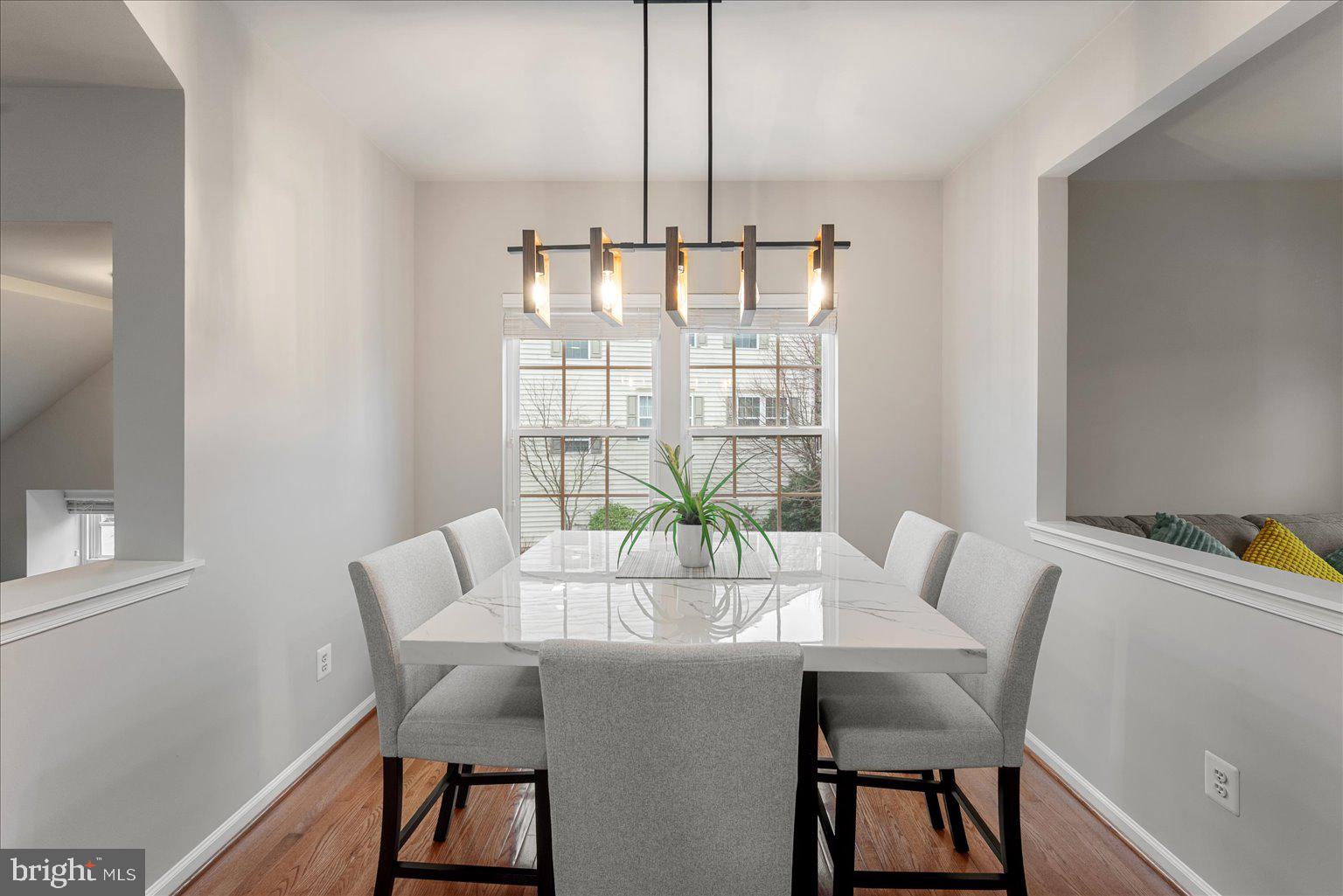 12761 Stone Lined Circle Lake Ridge, VA 22192 - Photo 3 of 24