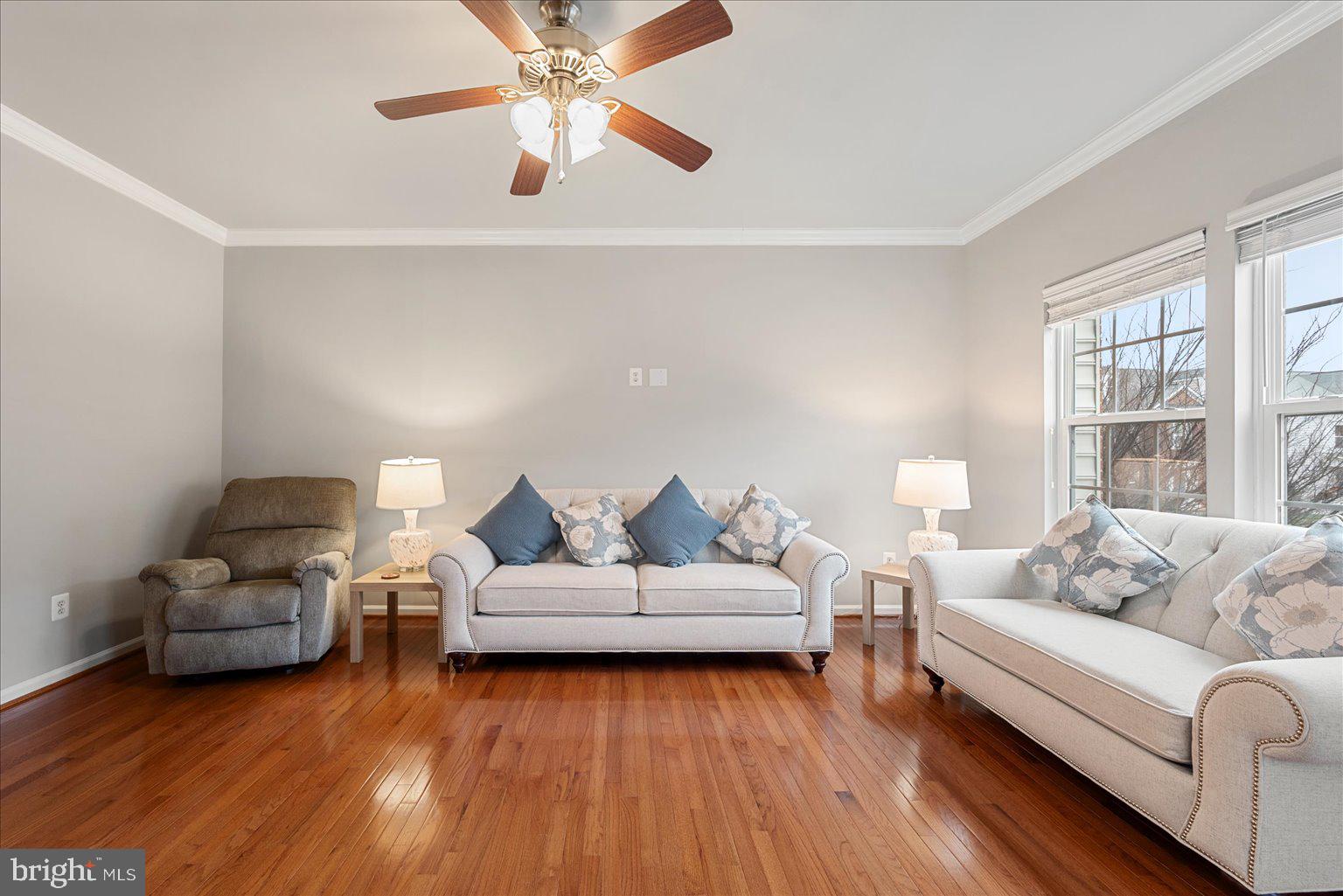 12761 Stone Lined Circle Lake Ridge, VA 22192 - Photo 4 of 24