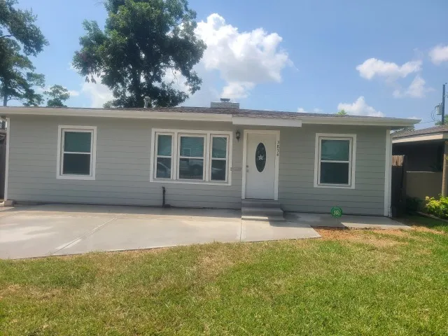 $2,400 | 3834 Rosedale Street, Houston, TX 77004