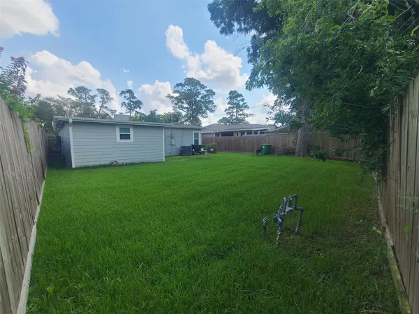 $2,400 | 3834 Rosedale Street, Houston, TX 77004