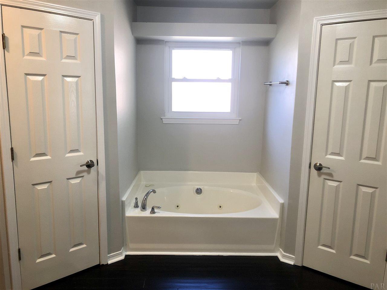4332 Bayou Ridge Drive Pace, FL 32571 - Photo 12 of 27 Gallery Image 12