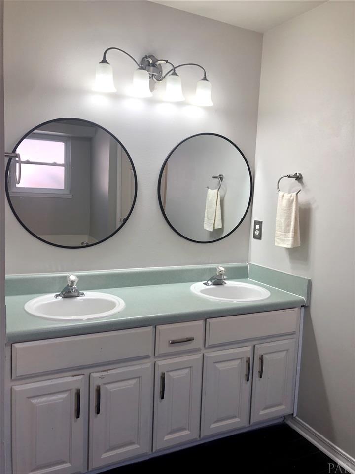4332 Bayou Ridge Drive Pace, FL 32571 - Photo 13 of 27 Gallery Image 13