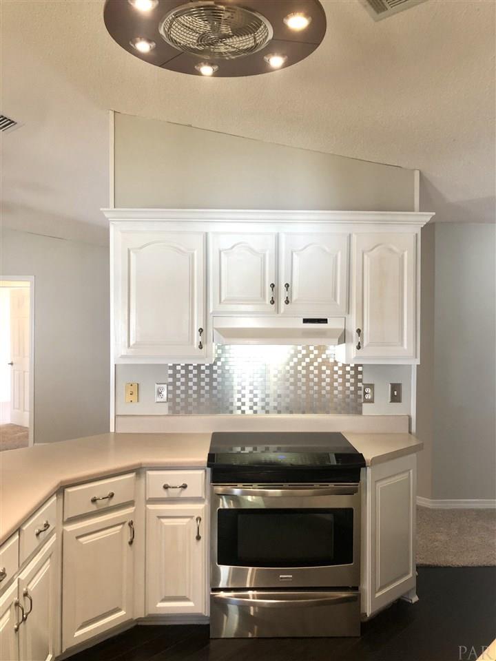 4332 Bayou Ridge Drive Pace, FL 32571 - Photo 6 of 27 Gallery Image 6