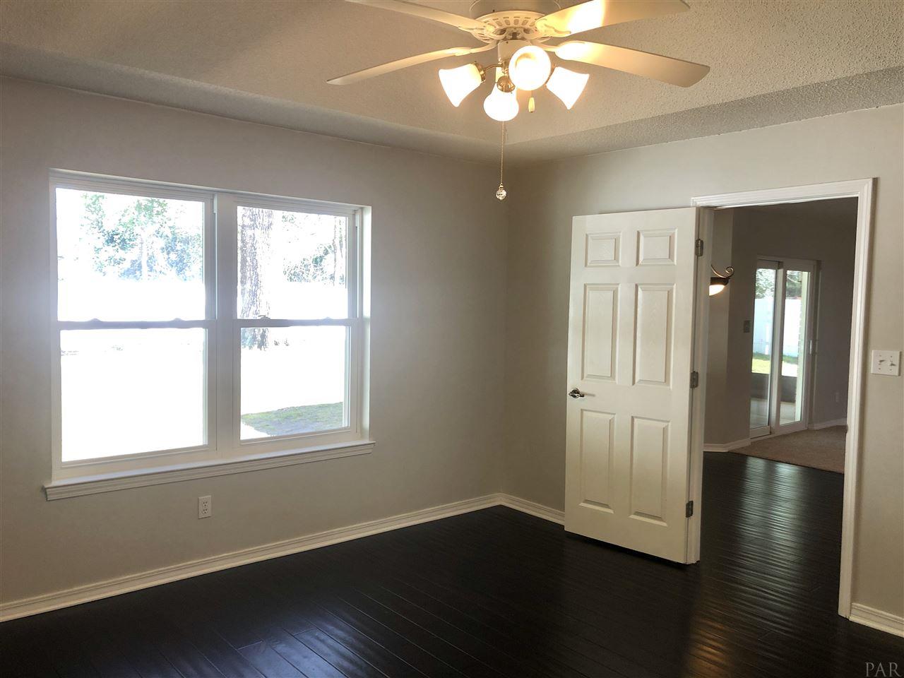 4332 Bayou Ridge Drive Pace, FL 32571 - Photo 10 of 27 Gallery Image 10