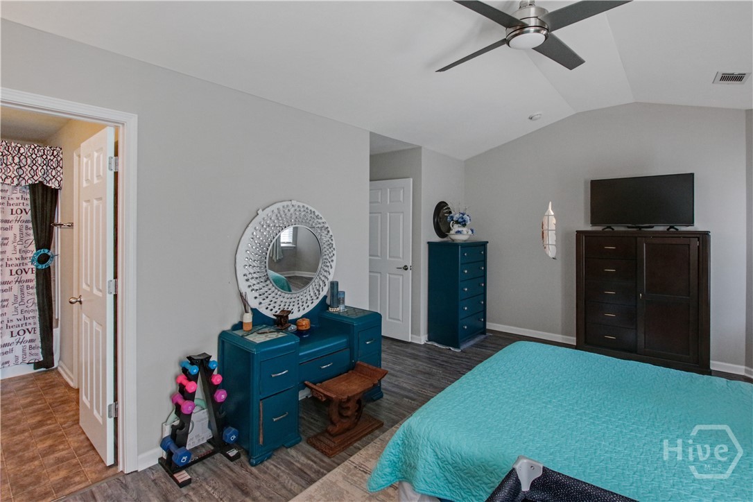 24 Transom Road Port Wentworth, GA 31407 - Photo 14 of 20 Large En-Suite