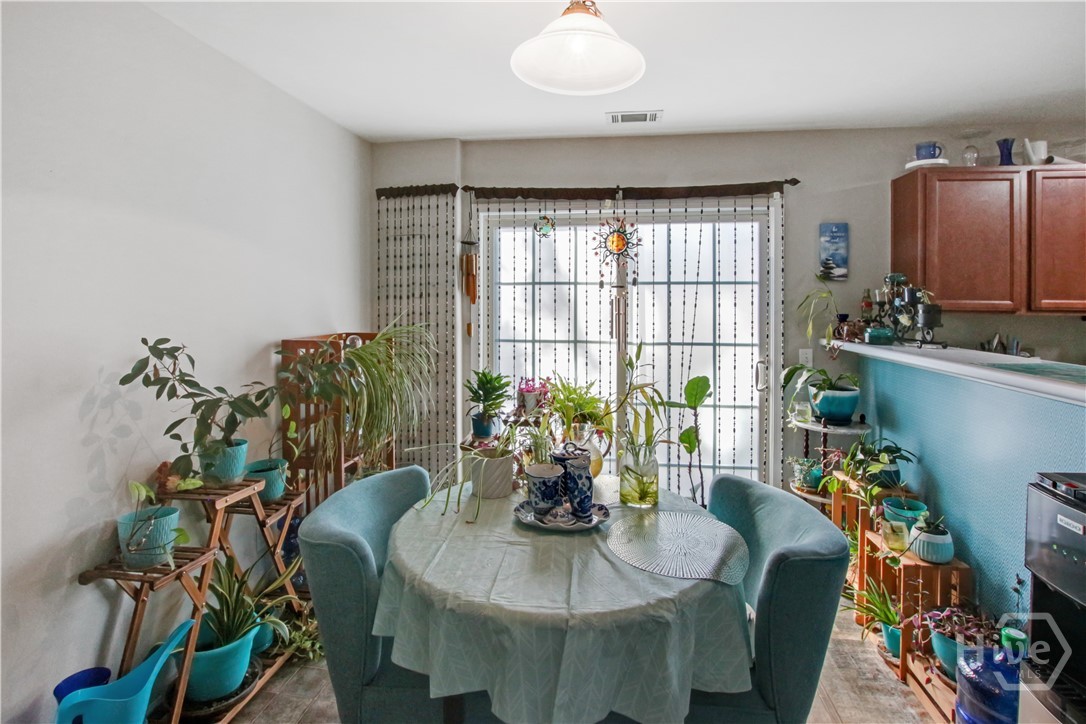 24 Transom Road Port Wentworth, GA 31407 - Photo 10 of 20 Eat-In Area