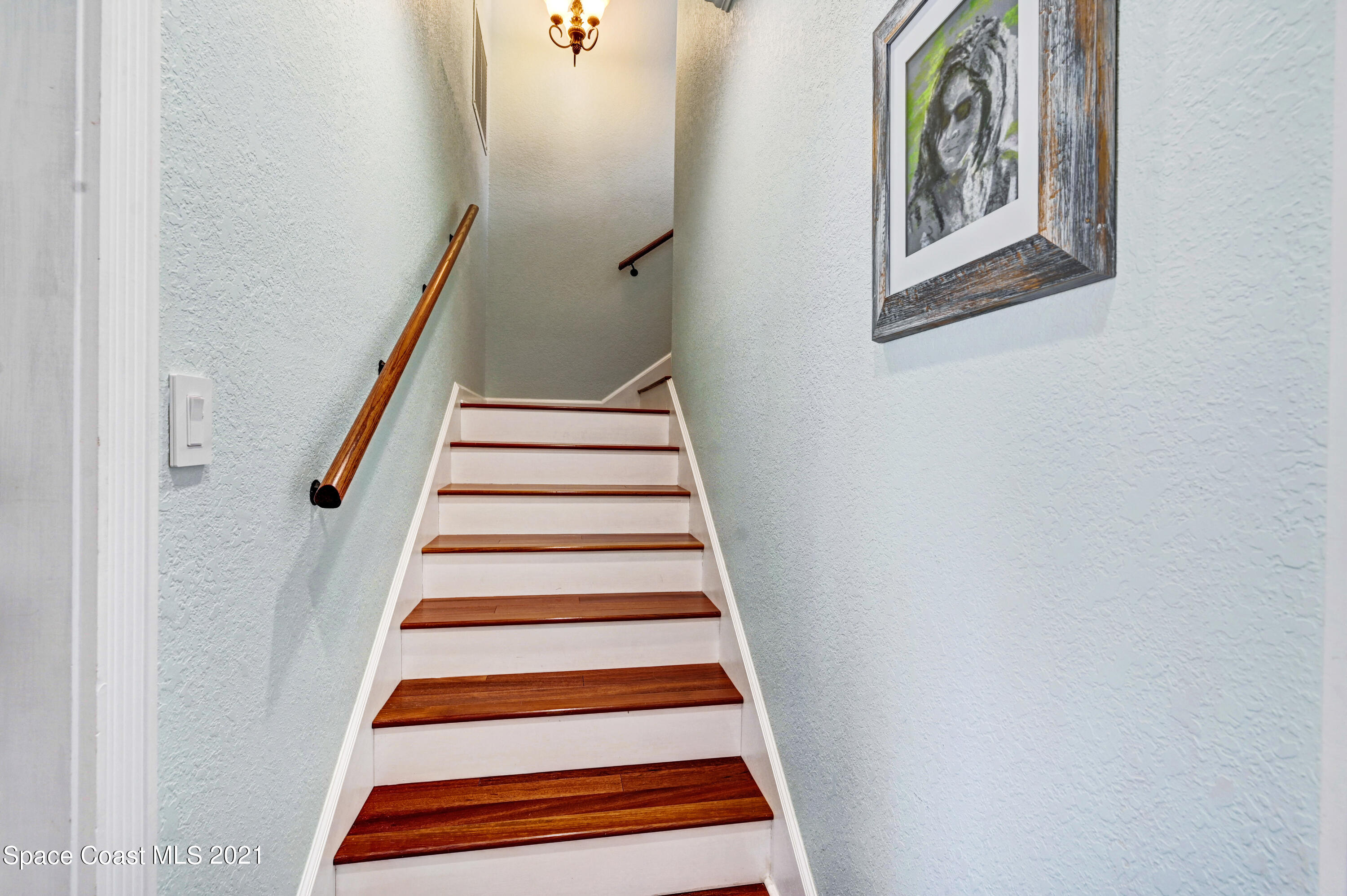600 North Riverside Drive Indialantic, FL 32903 - Photo 72 of 85 a view of entryway