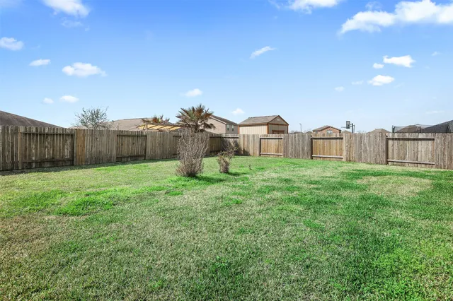 $2,200 | 12201 Seacrest Lane, Texas City, TX 77568