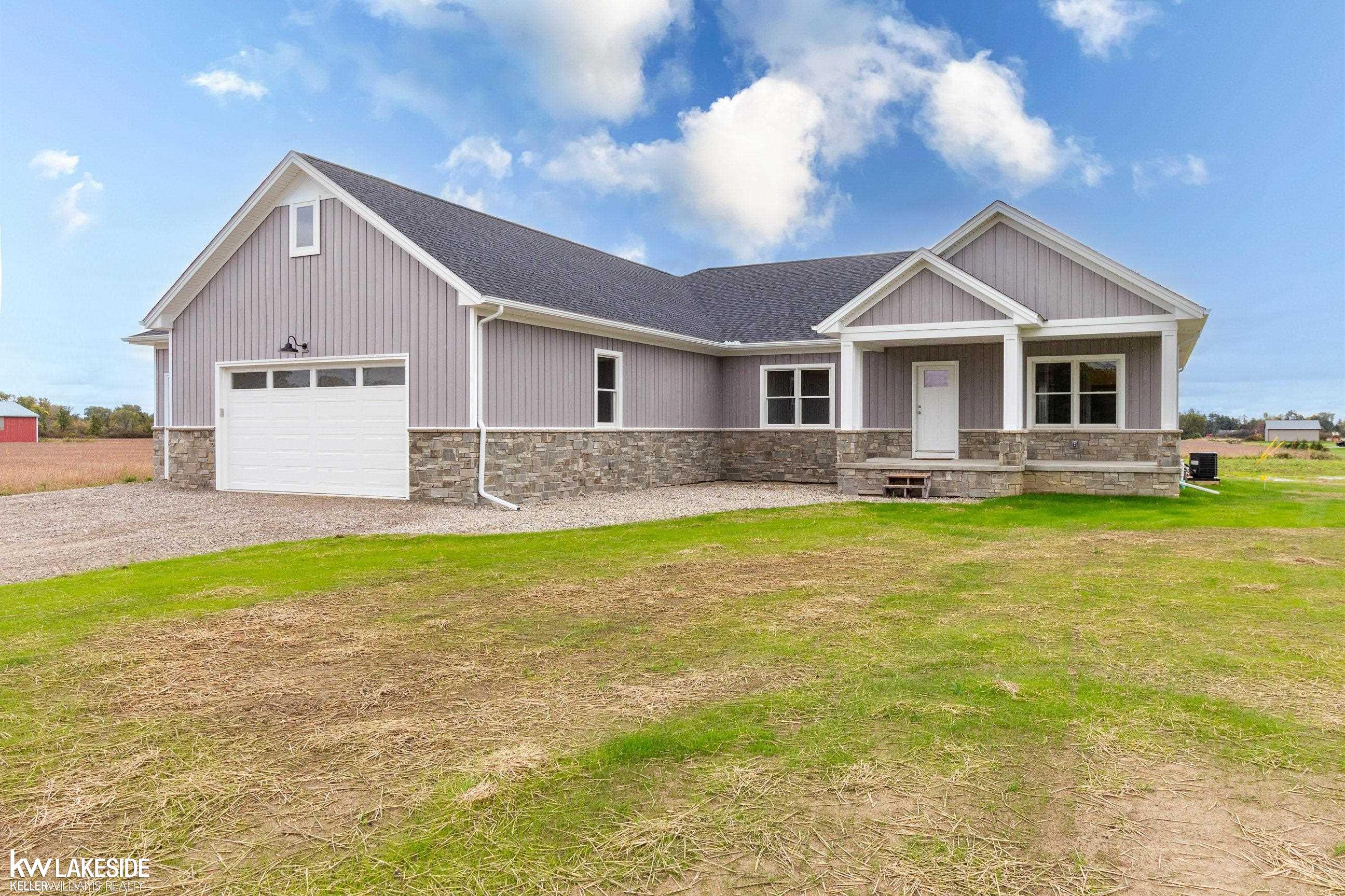 21924 Armada Center Road Armada, MI 48005 - Photo 1 of 55 50125311.JPG