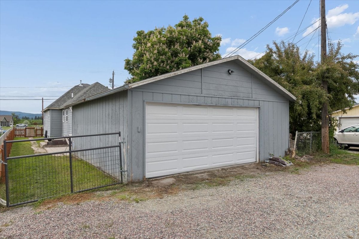 645 South Meridian Road Kalispell, MT 59901 - Photo 7 of 30 Gallery Image 7