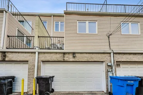 $385,000 | 4932 West Lawrence Avenue, Unit J, Chicago, IL 60630