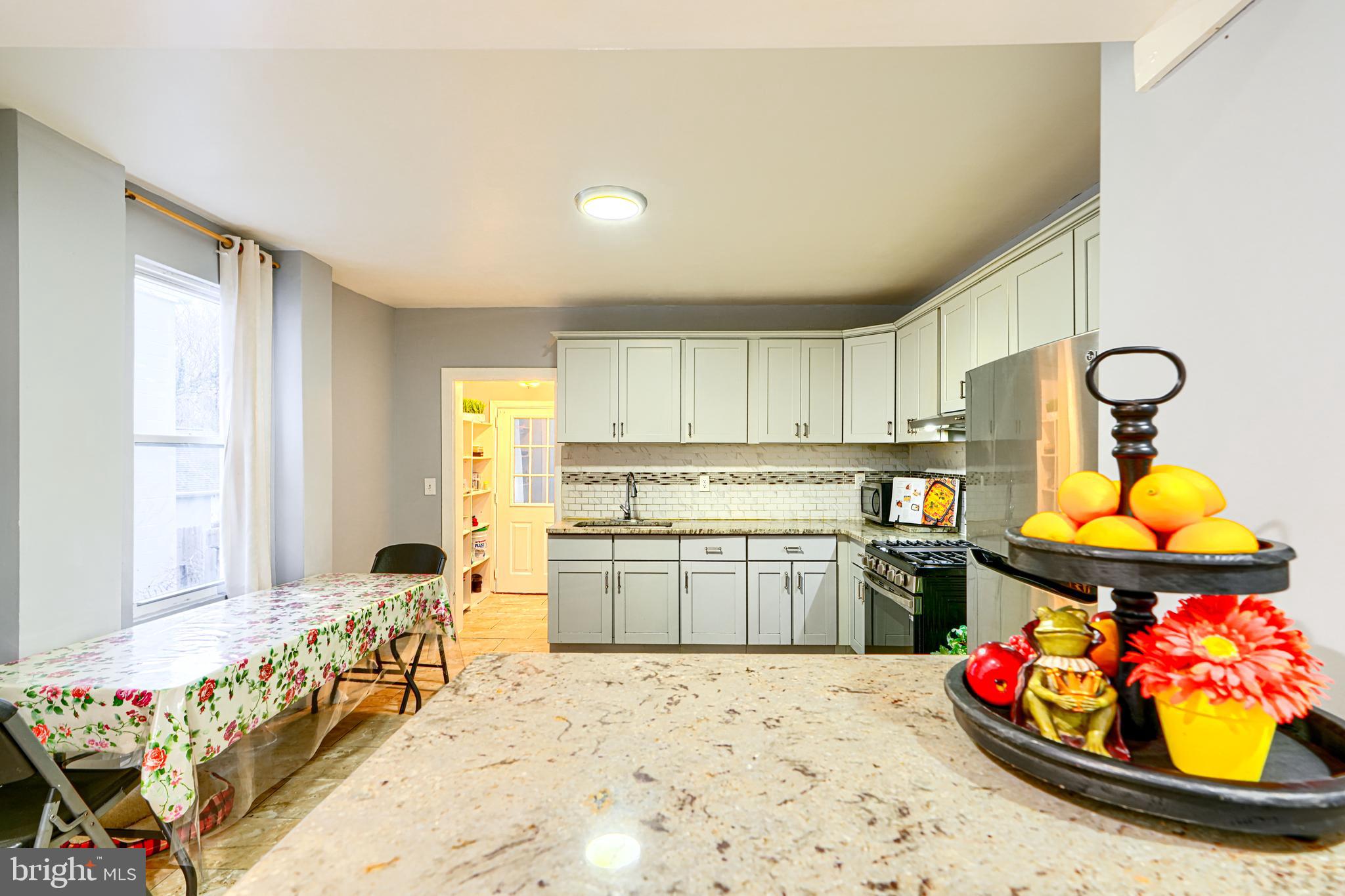 619 North Point Road Baltimore, MD 21224 - Photo 18 of 68