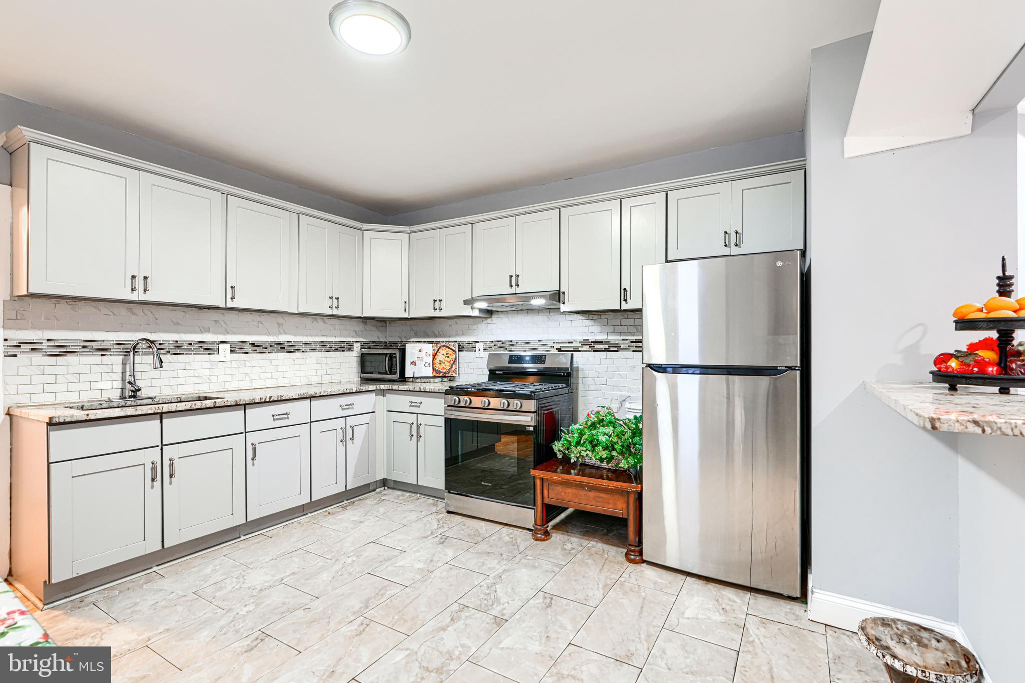 619 North Point Road Baltimore, MD 21224 - Photo 19 of 68