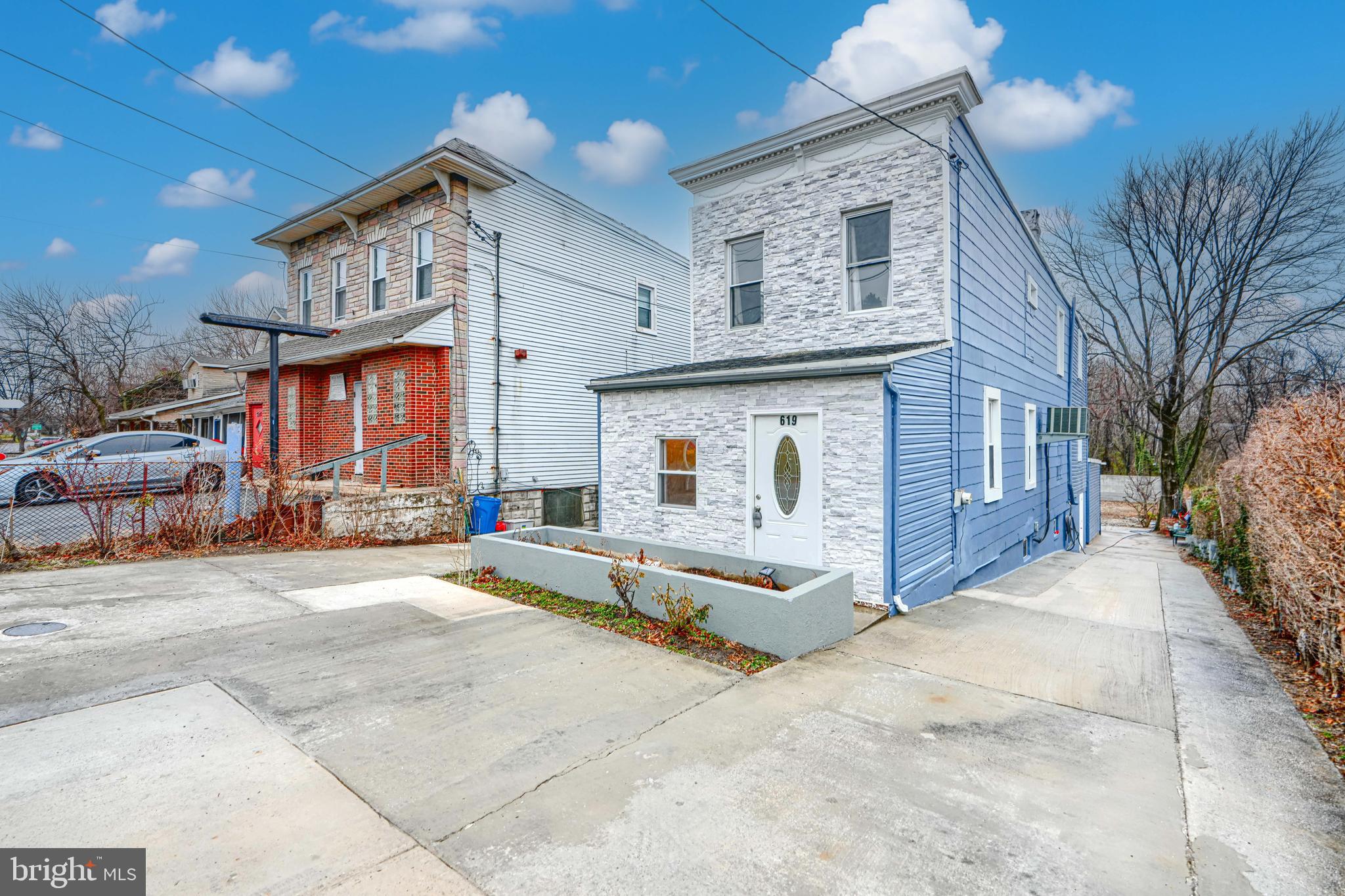 619 North Point Road Baltimore, MD 21224 - Photo 2 of 68