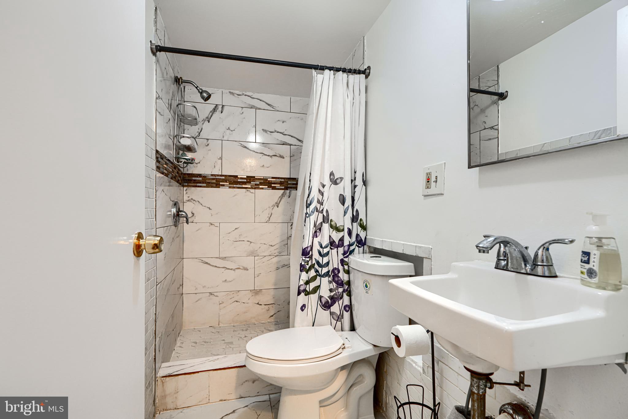 619 North Point Road Baltimore, MD 21224 - Photo 27 of 68