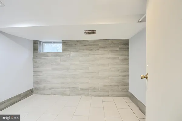 $350,000 | 619 North Point Road, Baltimore, MD 21224