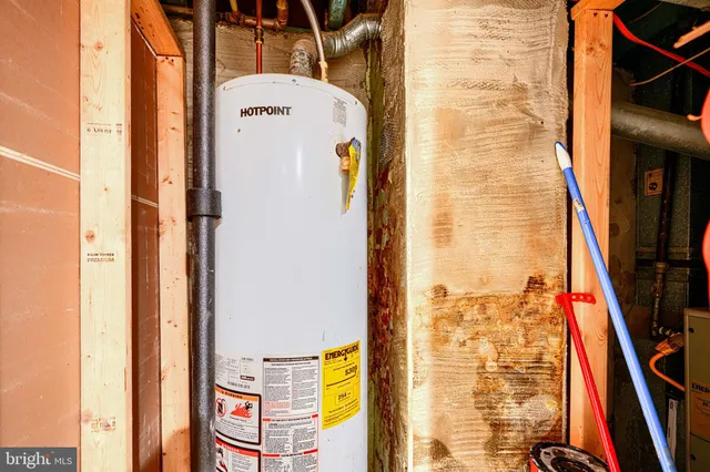 $385,000 | 619 North Point Road, Baltimore, MD 21224