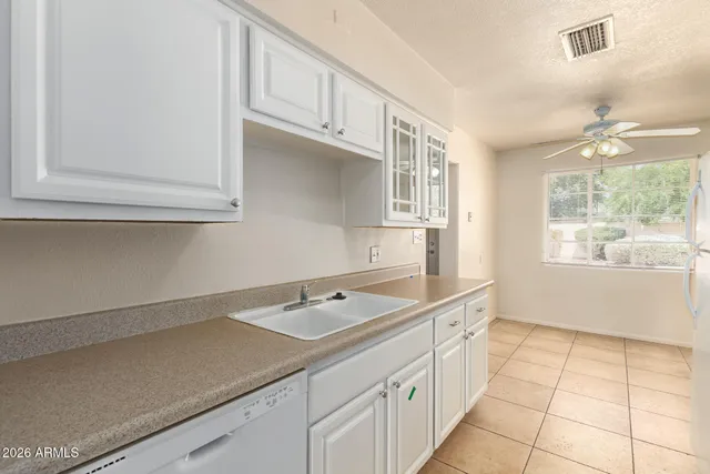 $2,400 | 550 West 19th Street, Tempe, AZ 85281