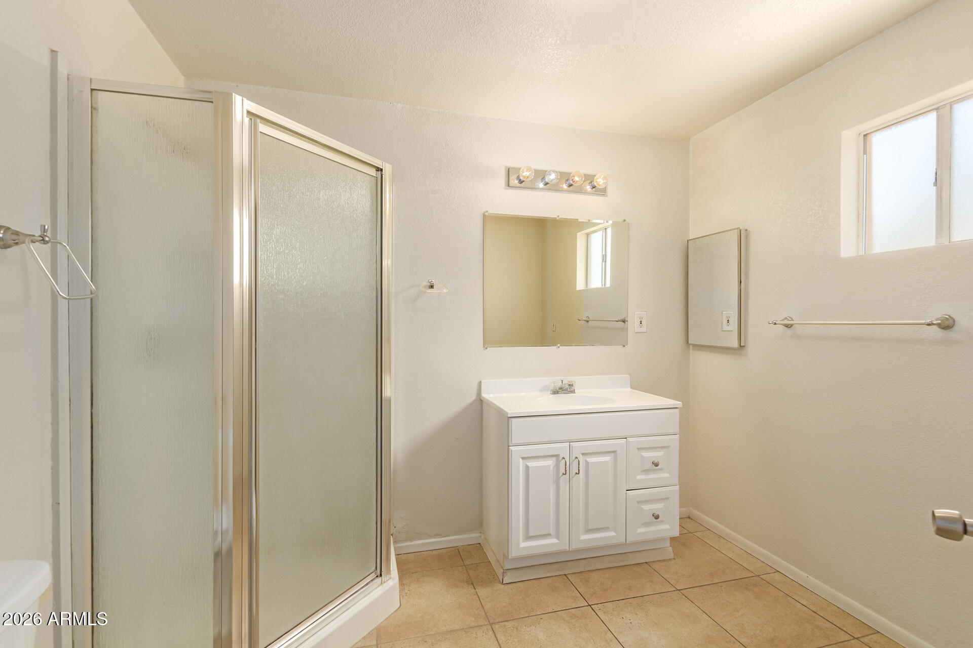 550 West 19th Street Tempe, AZ 85281 - Photo 16 of 26 24 - 19th