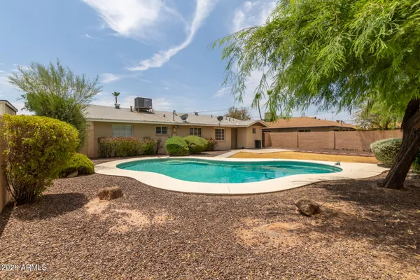 $2,400 | 550 West 19th Street, Tempe, AZ 85281