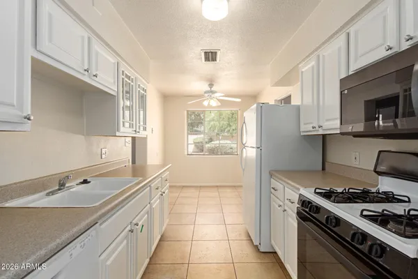 $2,400 | 550 West 19th Street, Tempe, AZ 85281