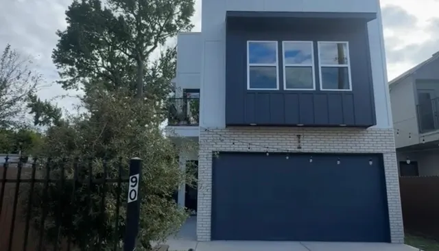 $2,900 | 90 Burress Street, Houston, TX 77022