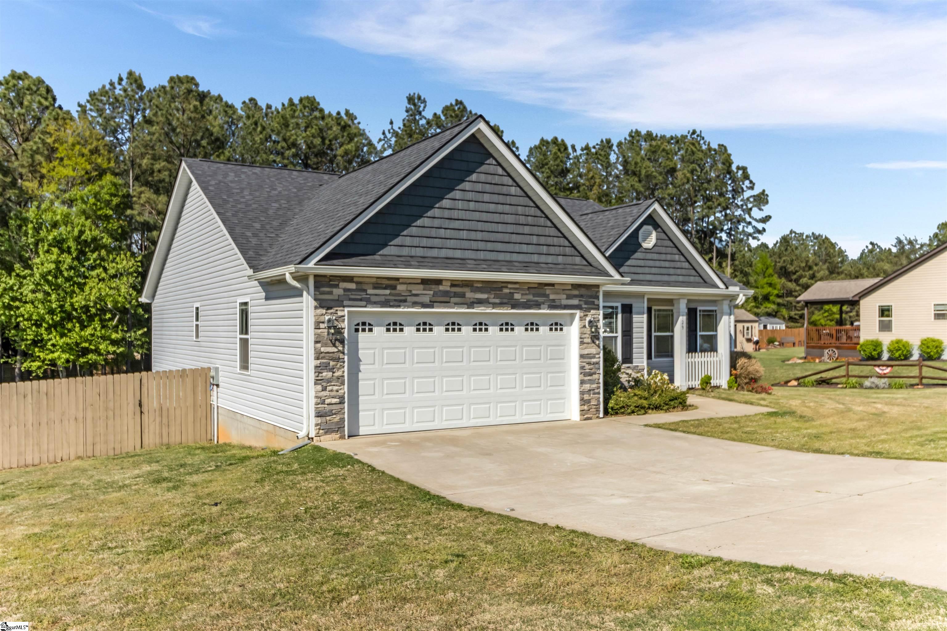 129 Fruitridge Trail Inman, SC 29349 - Photo 3 of 49