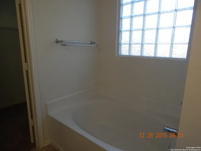 $1,950 | 6015 Wexford Place, San Antonio, TX 78240