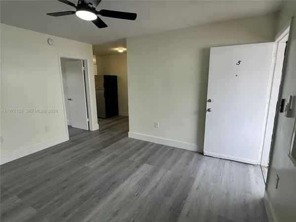 $1,600 | 852 Southwest 1st Street, Unit 5, Miami, FL 33130