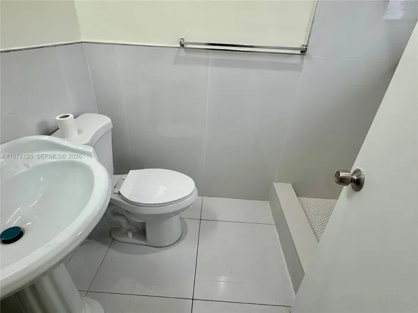 $1,600 | 852 Southwest 1st Street, Unit 5, Miami, FL 33130