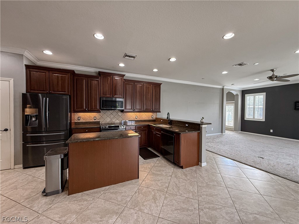 2822 Via Piazza Loop Fort Myers, FL 33905 - Photo 23 of 40