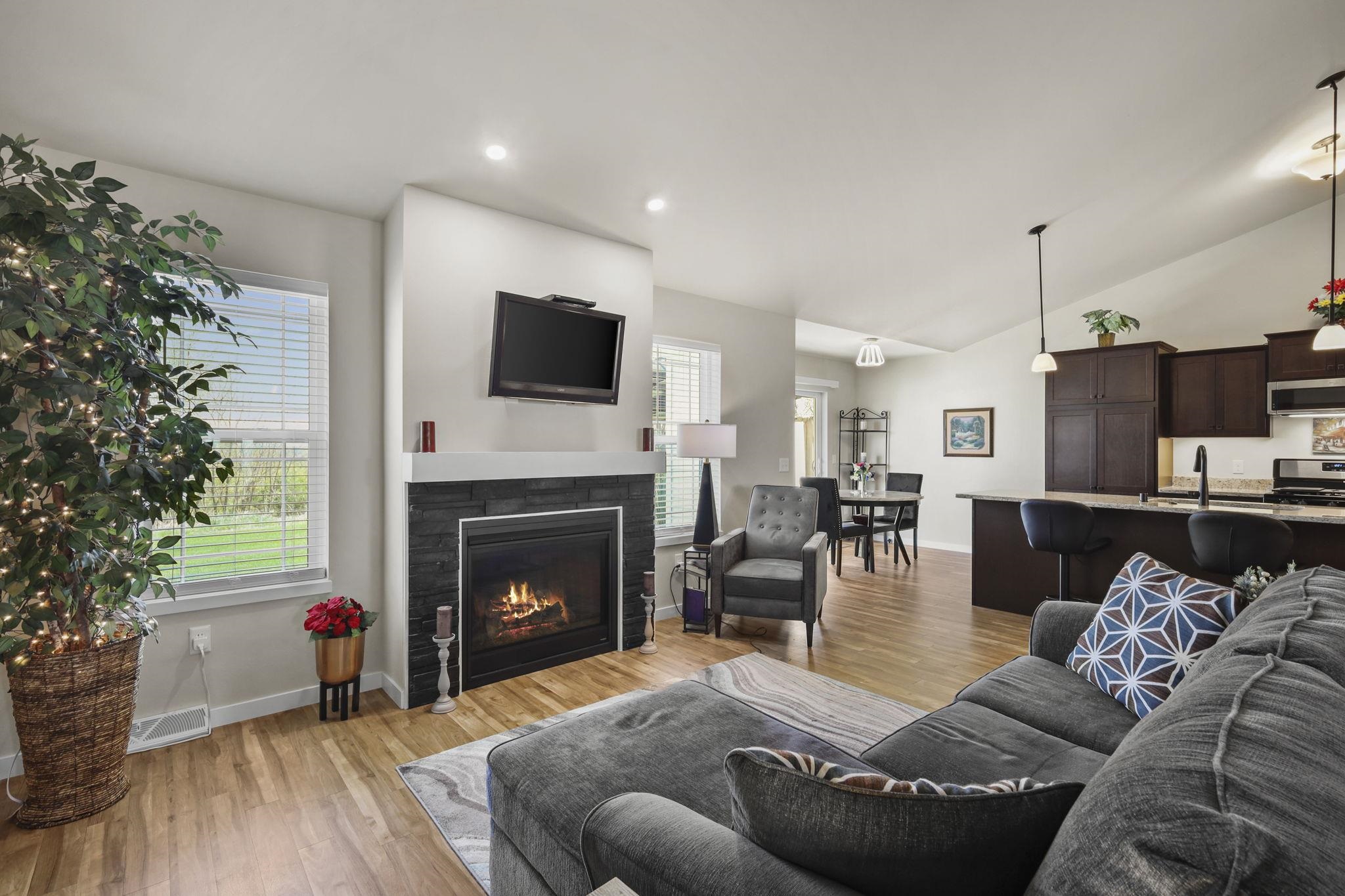 320 Beech Road Waterloo, WI 53594 - Photo 8 of 52