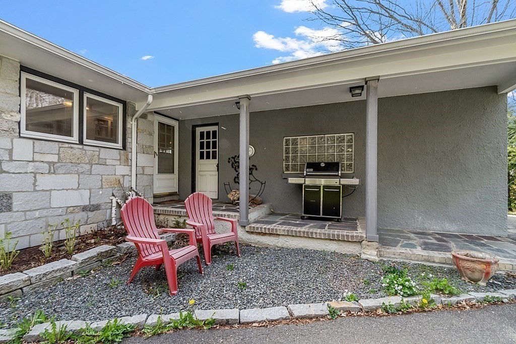 49 Arnold Road Pelham, MA 01002 - Photo 5 of 42