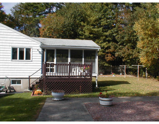 42 Meade Road Billerica, MA 01821 - Photo 8 of 9 Gallery Image 8