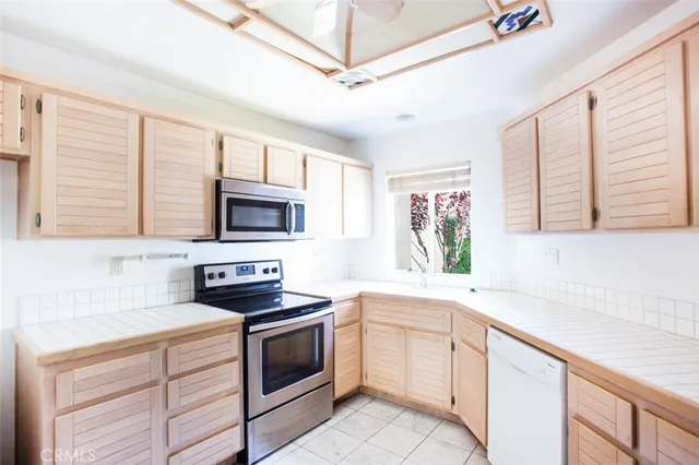 $4,500 | 72 Vassar Aisle, Irvine, CA 92612