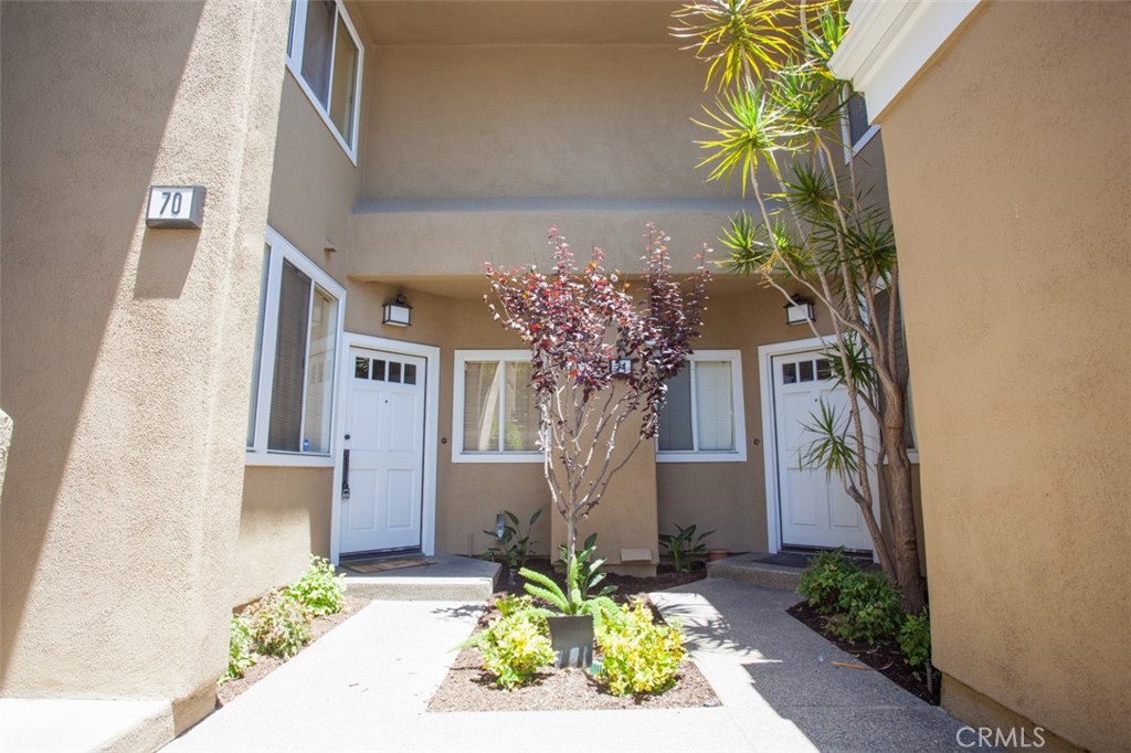 72 Vassar Aisle Irvine, CA 92612 - Photo 2 of 36