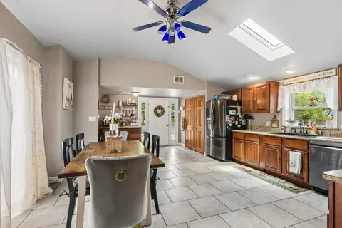 $399,000 | 26735 Highway 173, Antioch, IL 60002