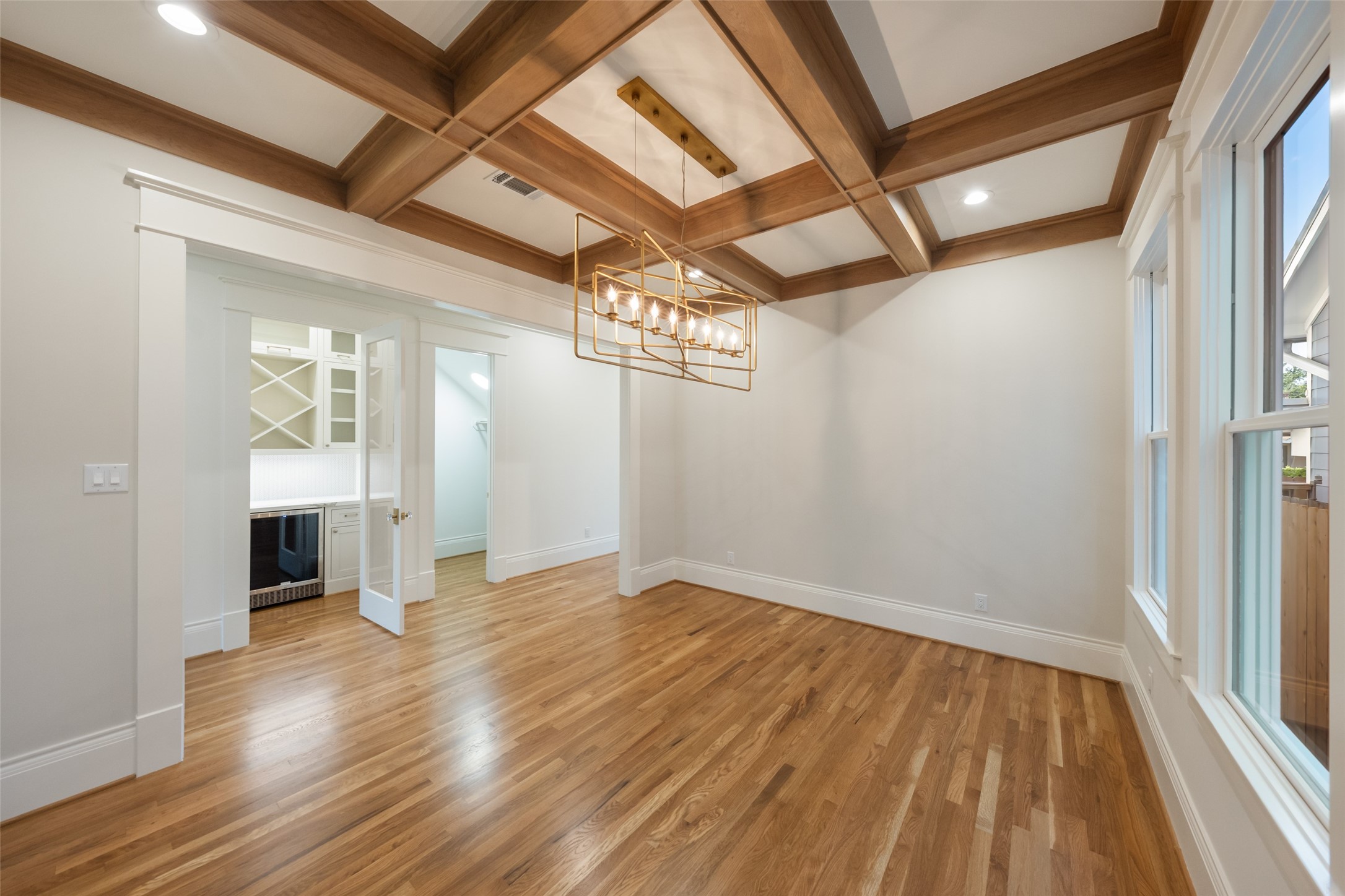826 Ralfallen Street Houston, TX 77008 - Photo 8 of 32