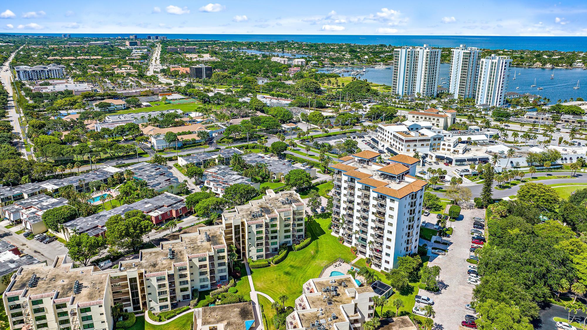 370 Golfview Road, Unit 502 North Palm Beach, FL 33408 - Photo 33 of 33 Aerial View