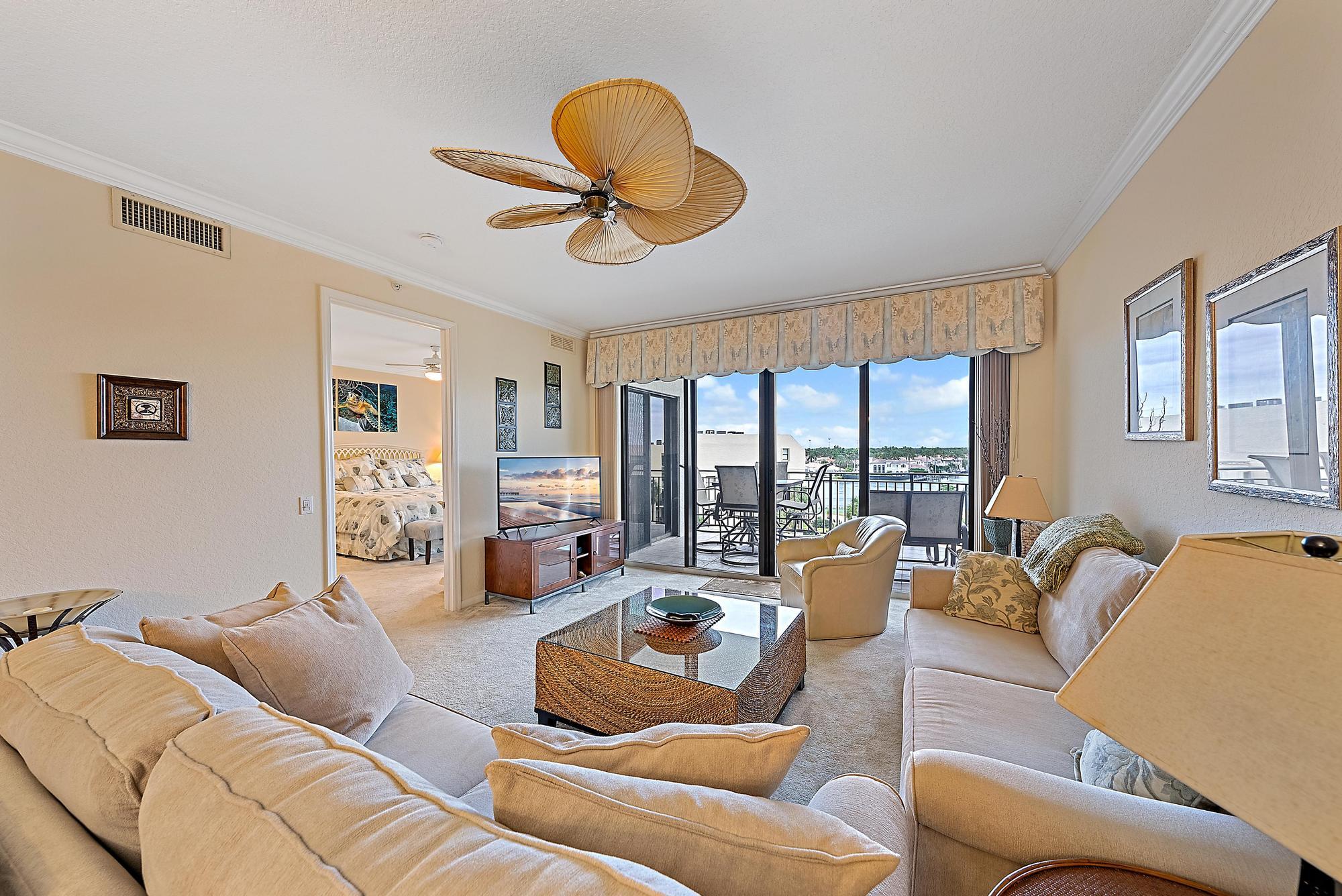 370 Golfview Road, Unit 502 North Palm Beach, FL 33408 - Photo 4 of 33 Family