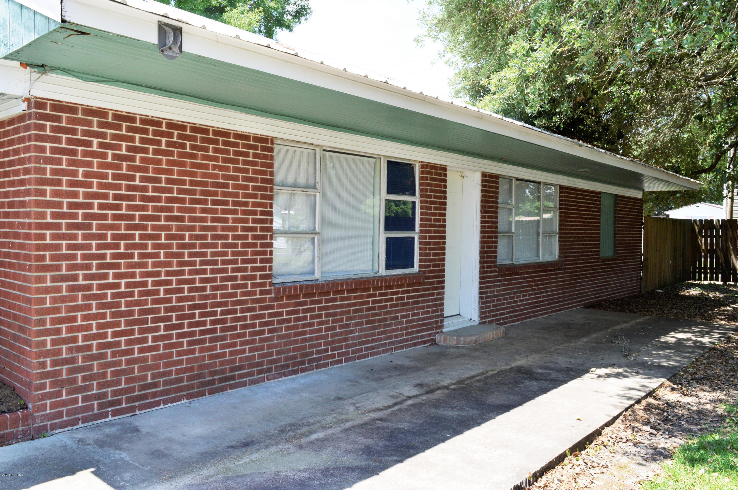 609 West Gloria Switch Road Lafayette, LA 70507 - Photo 4 of 37 Gallery Image 4