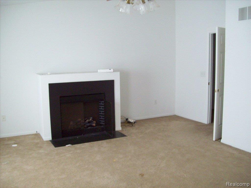 10882 Pardee Road Taylor, MI 48180 - Photo 9 of 13 102_1493