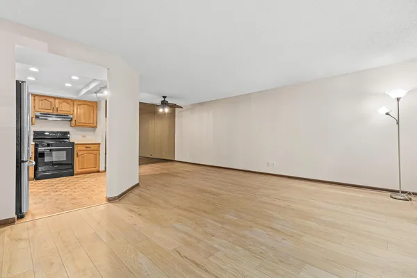 $209,000 | 2885 Knox Avenue South, Unit 206, Minneapolis, MN 55408